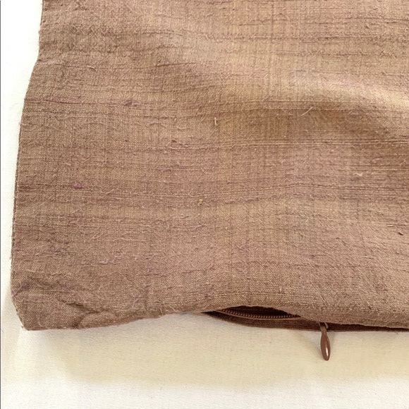 24” x 26” purple/gold handwoven silk pillow case - Picture 6 of 6